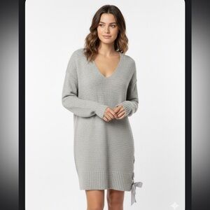 Free People Textured Gray Knit Sweater. NWOT